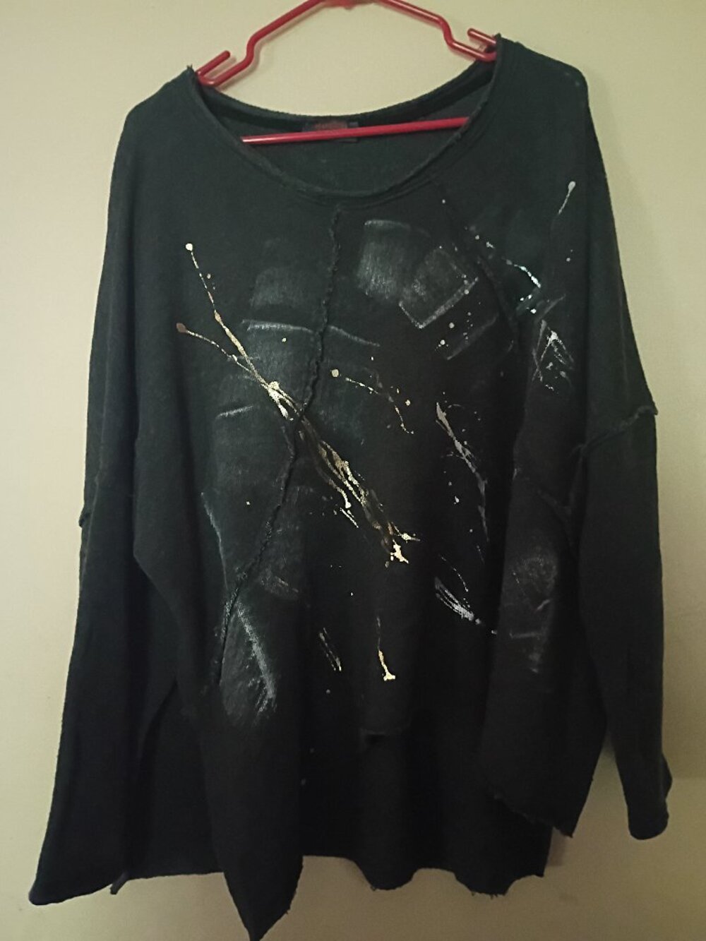 Marisma Made in Italy Oversized Top One Size Black Raw Hem Paint Splatter Lagenl
